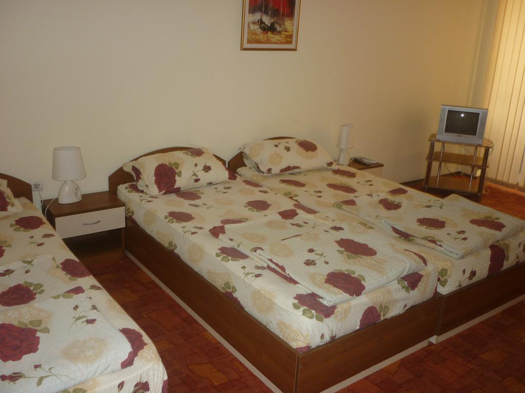 Guest House Pri Valyo Primorsko Buitenkant foto